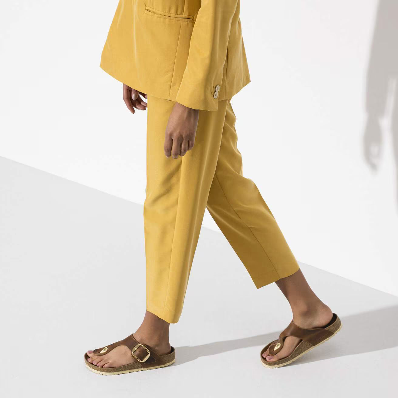 Birkenstock Gizeh Big Buckle R | Cognac