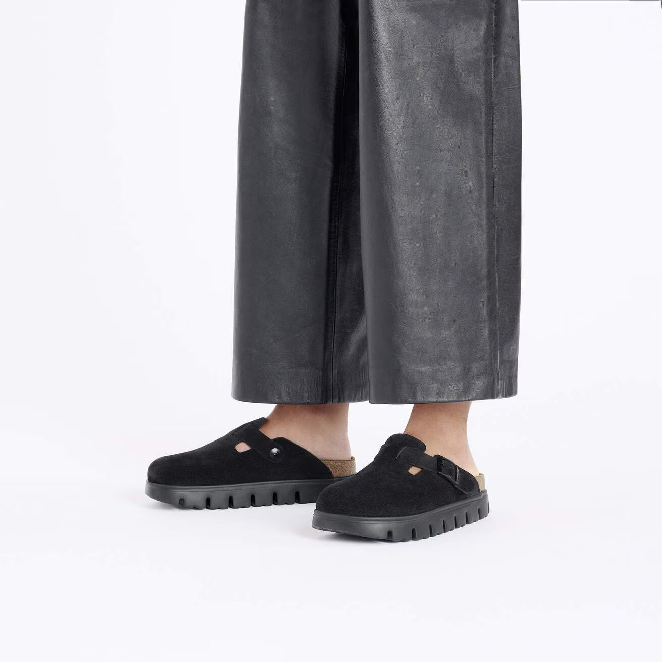 1028317 Birkenstock Boston Chunky | Black Suede