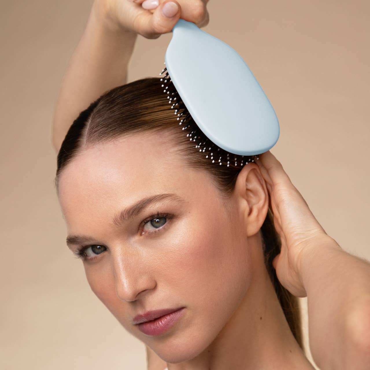 Kitsch Smooth & Polish Brush | Haze Blue