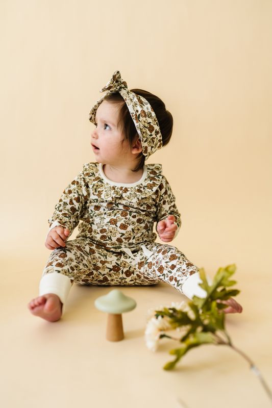 
                      
                        Organic Ruffle Onesie & Pants Set | Daffodil
                      
                    