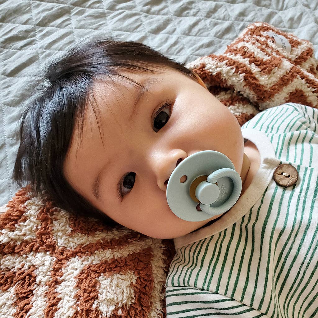 Itzy Soother™ Natural Rubber Paci Sets | Coconut + Toast