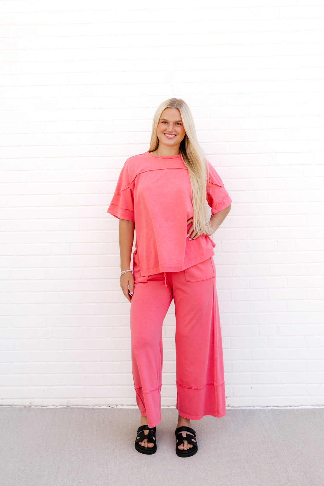 Aly Cropped Pant & Tee Set | Strawberry – The Vault Clothing Co.