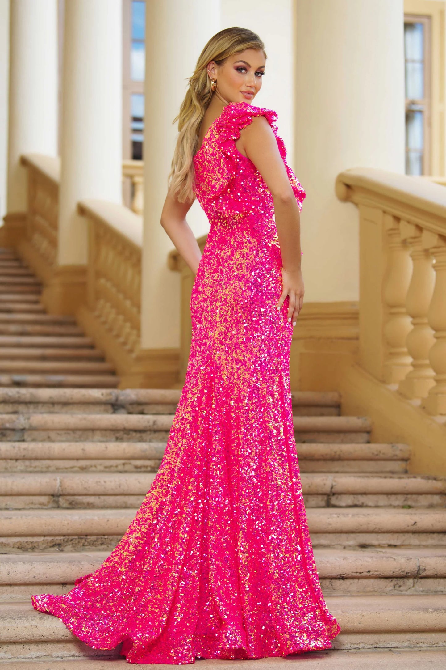 Pink boutique prom dresses best sale