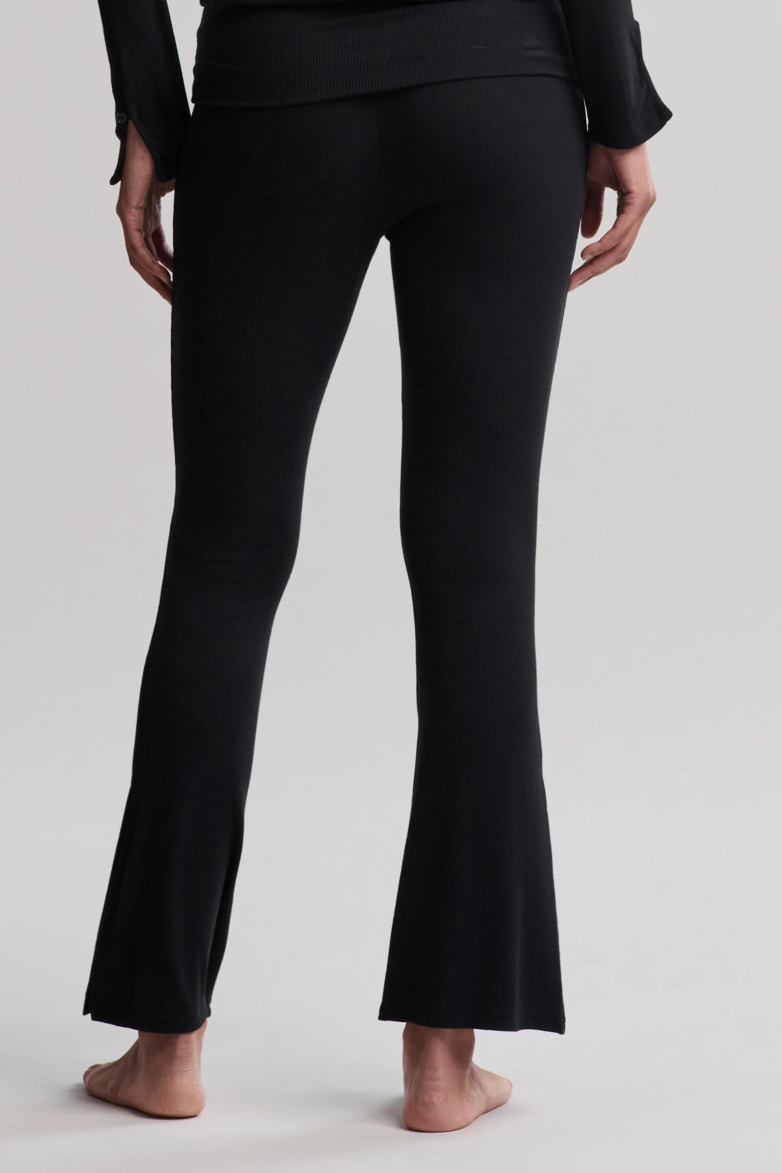 Barefoot Dreams Rib Fold Over Pant | Black