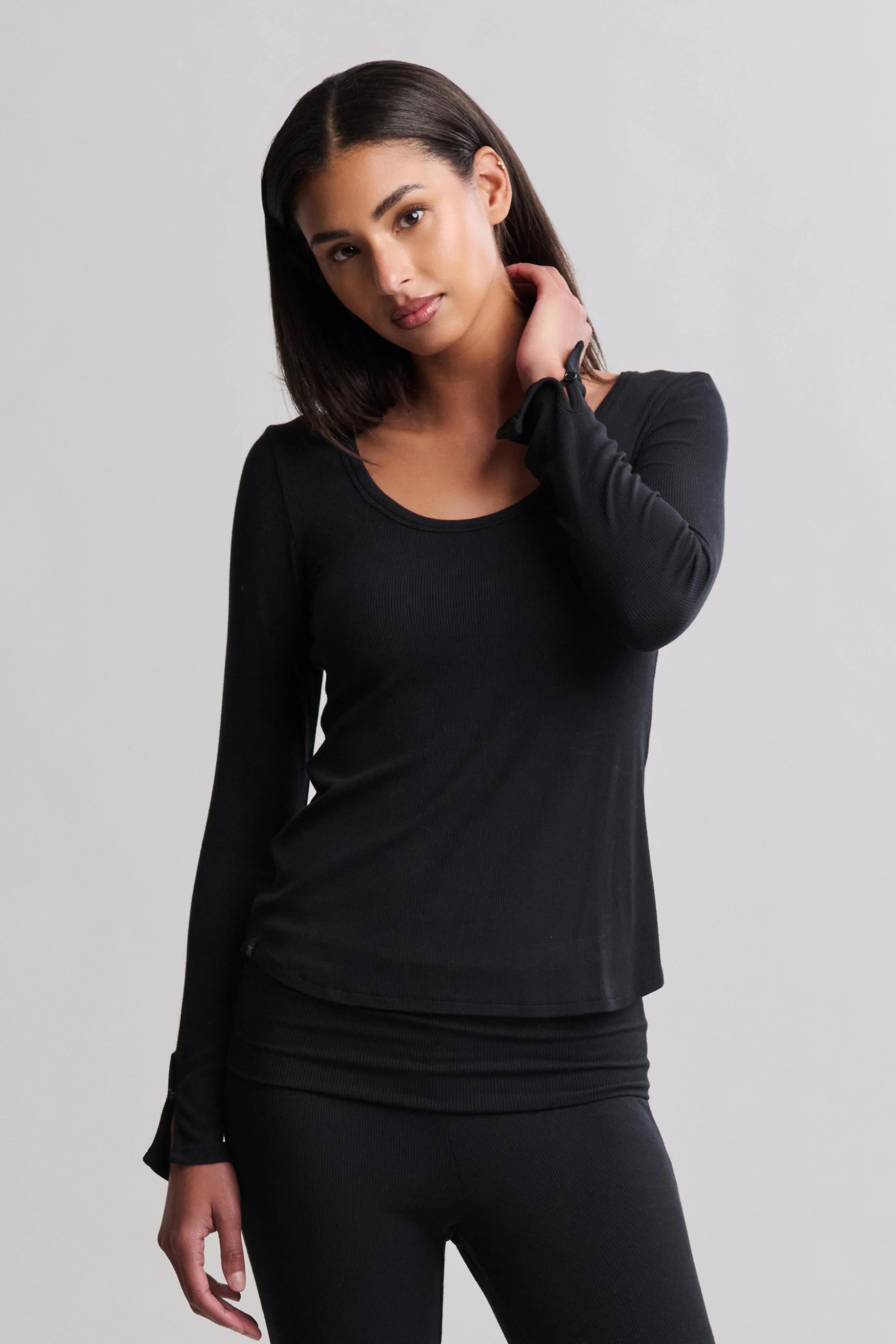 Barefoot Dreams Rib Long Sleeve Tee | Black