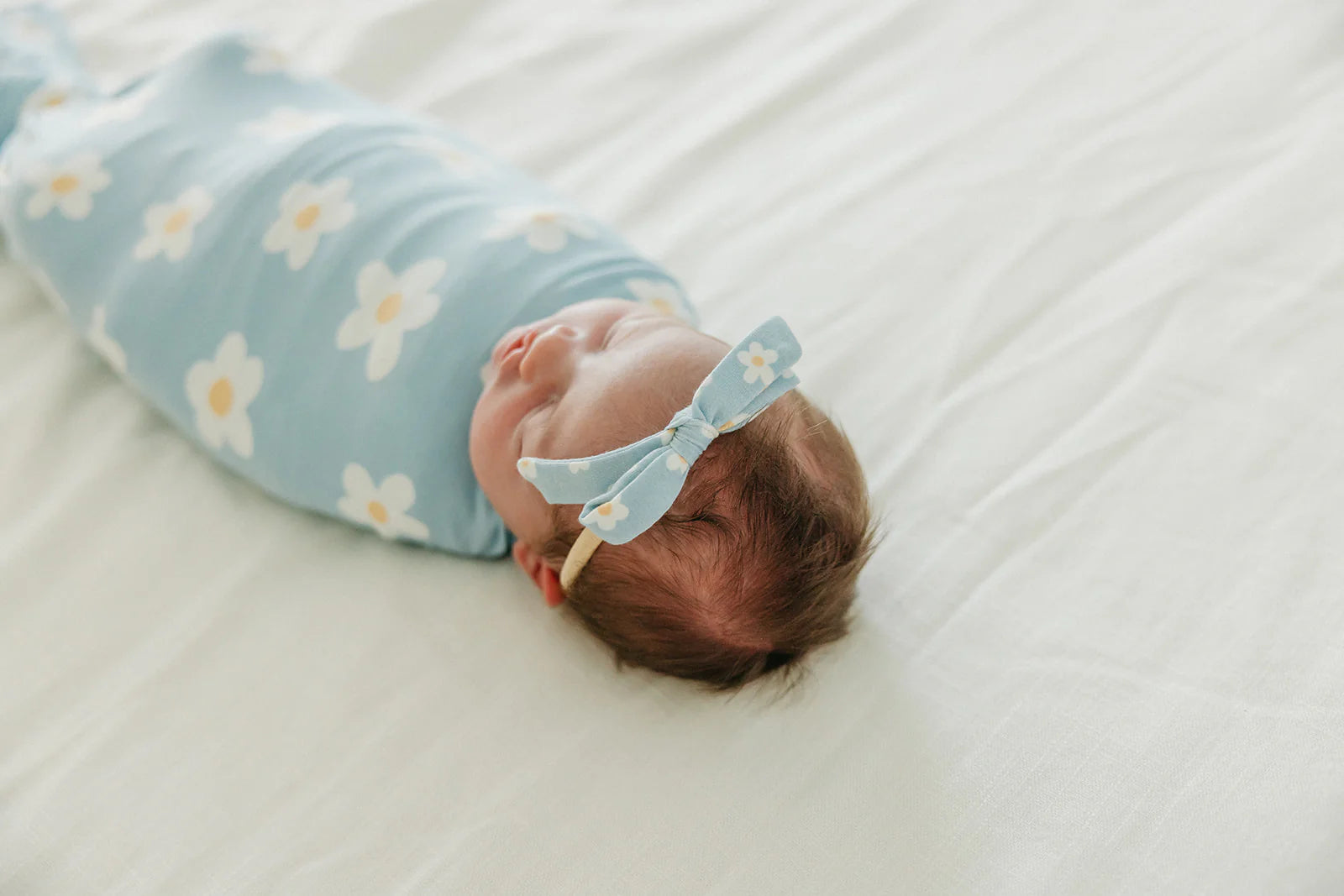 Copper Pearl Ribbon Nylon Bow | Della