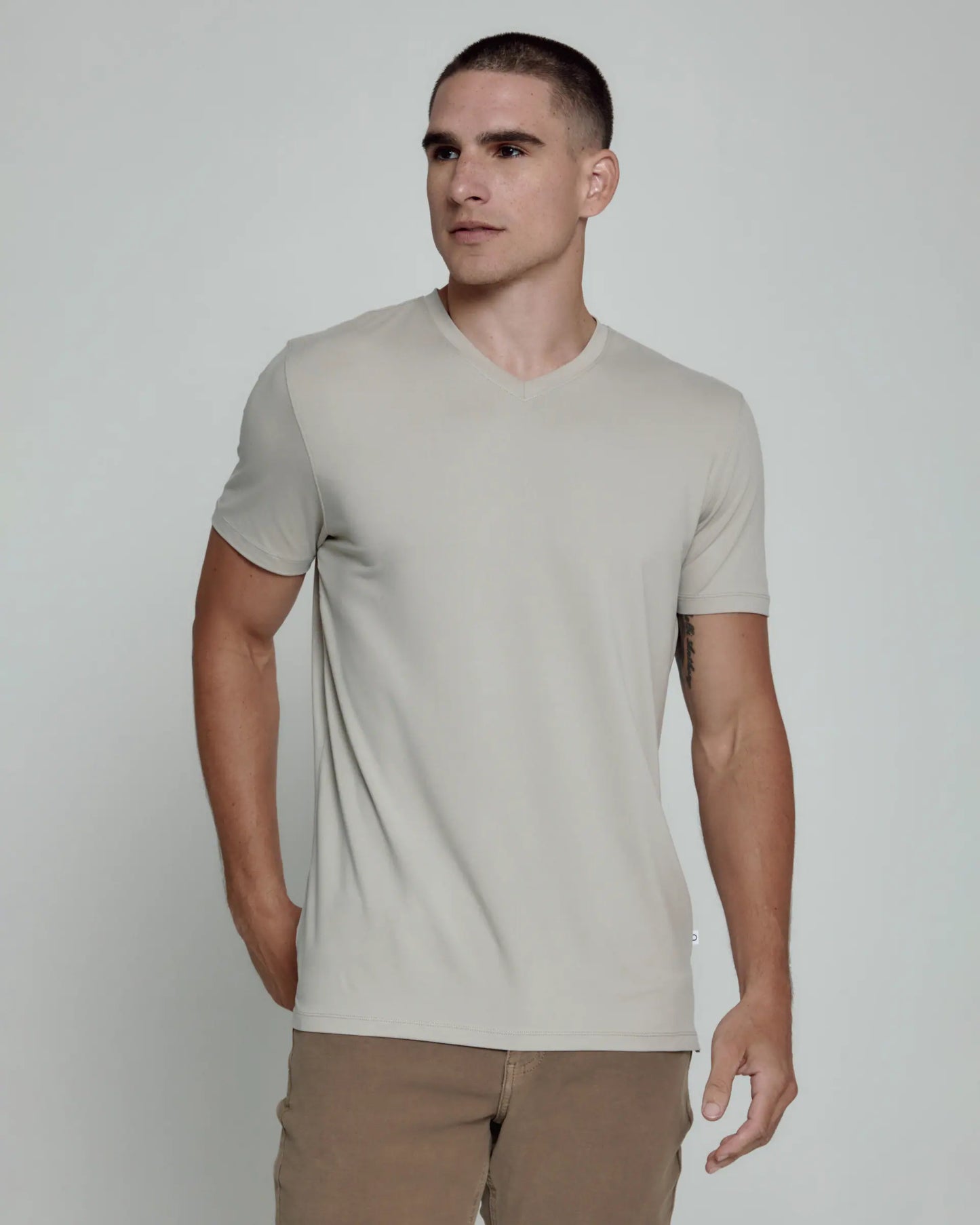 Core V-Neck Tee | Rock Ridge