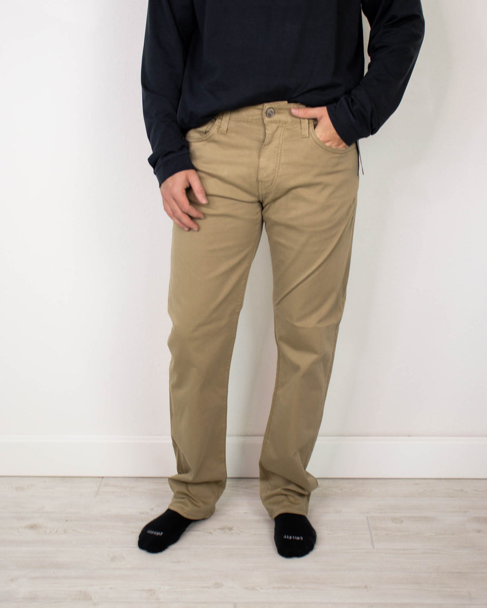 Zach Straight Leg Jean | British Khaki Twill