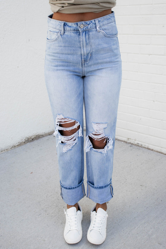 Alyssa Distressed 90S Straight Leg Jean | Far Out