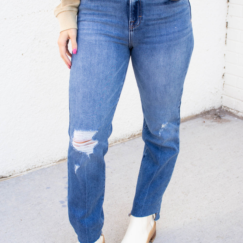 Lidia Hem Straight Jeans | Medium Vintage