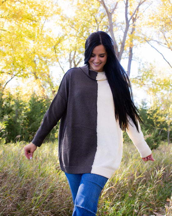 Rayna Color Block Tunic Sweater | Olive/Cream