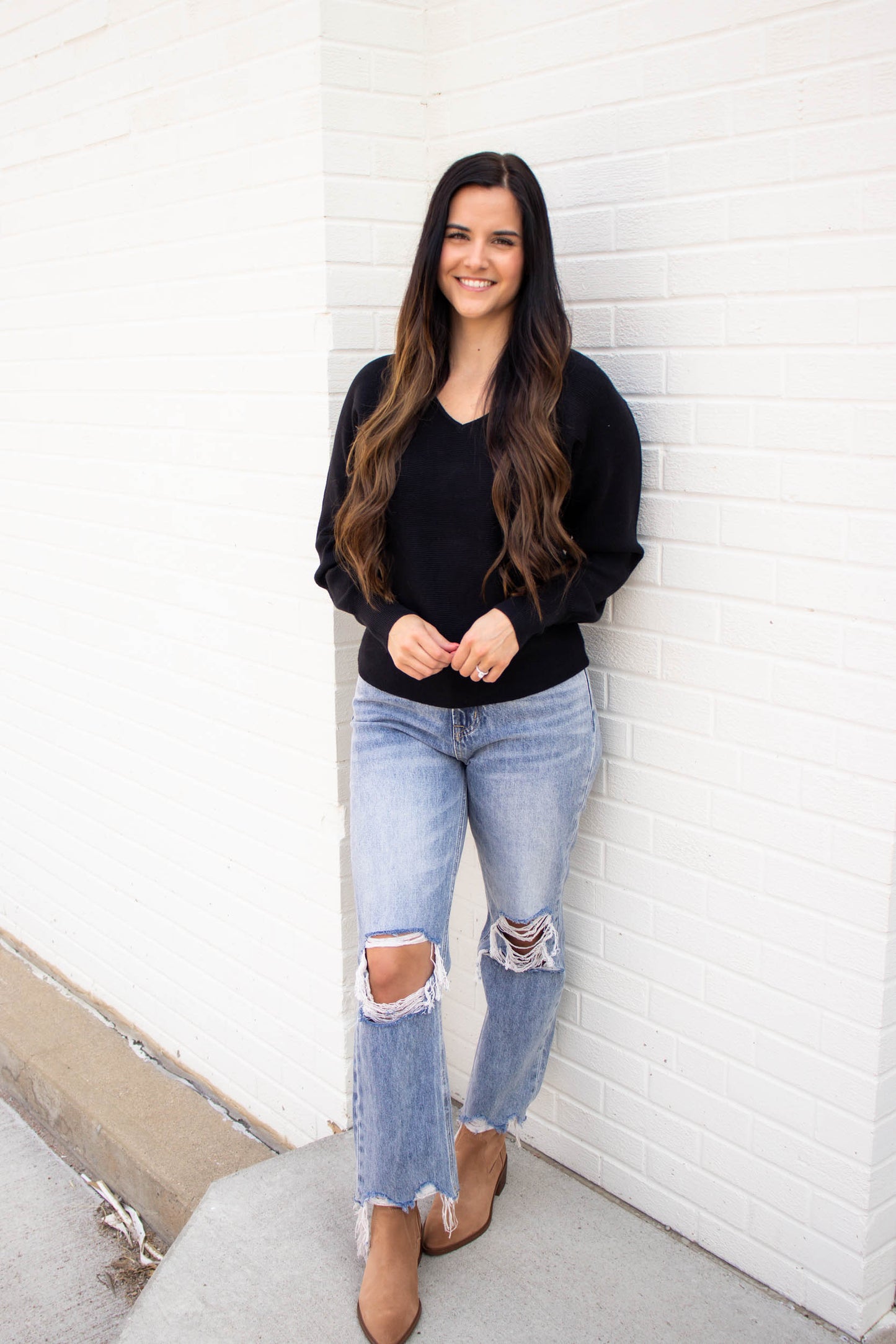 Britt V-Neck Sweater | Black