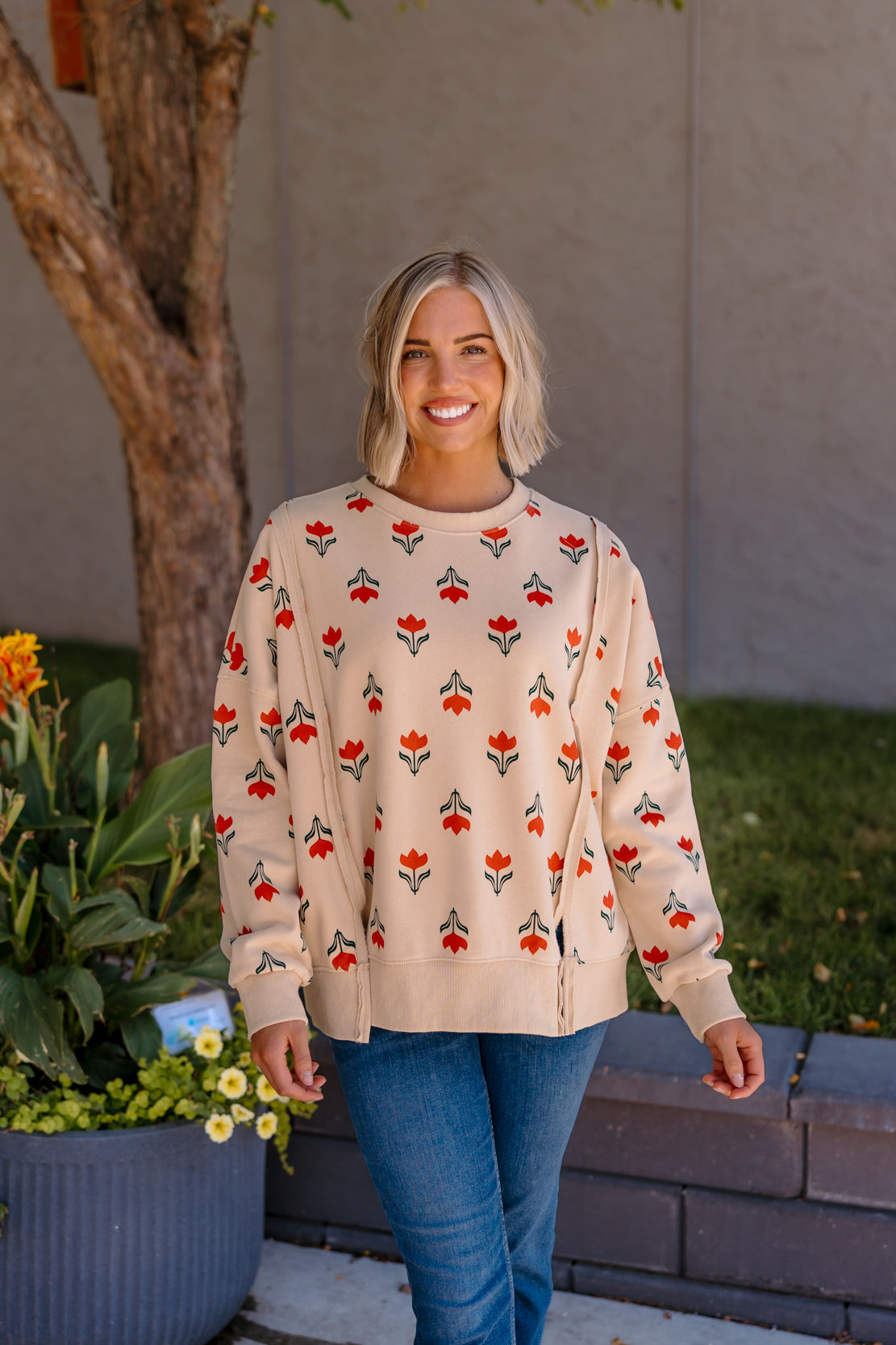 women's sweatshirt 
