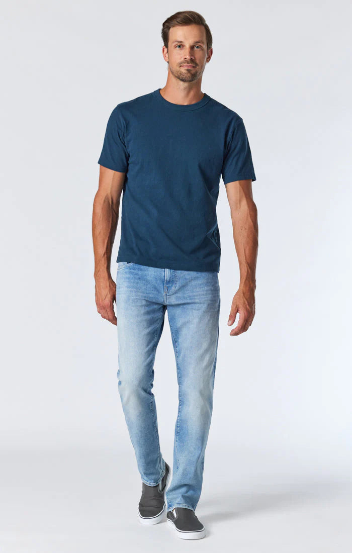 Zach Straight Leg Jean | Light Foggy Feather Blue