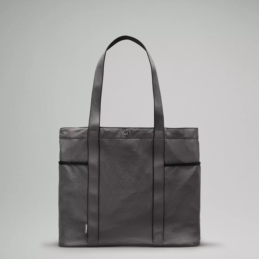 Daily Multi-Pocket Tote Bag 20L | Traverse Grey/Black