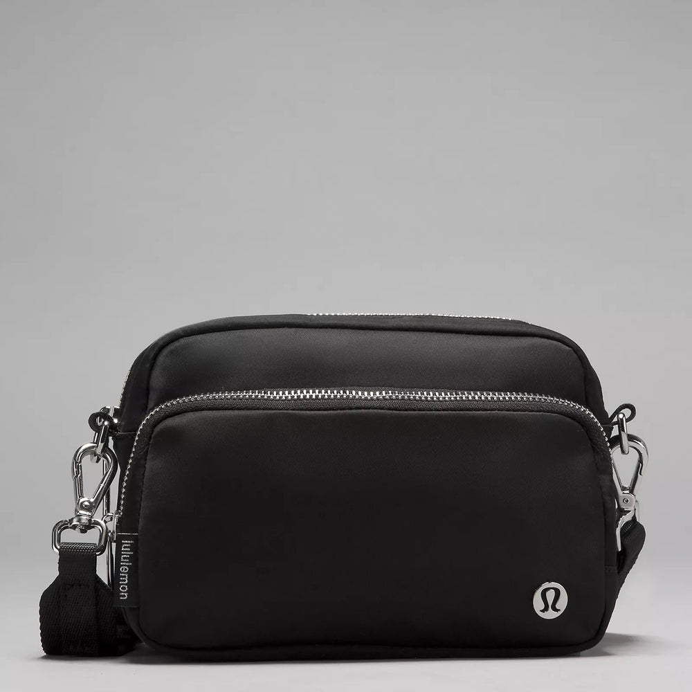 Everywhere Crossbody Bag 2L Metal Hardware | Black