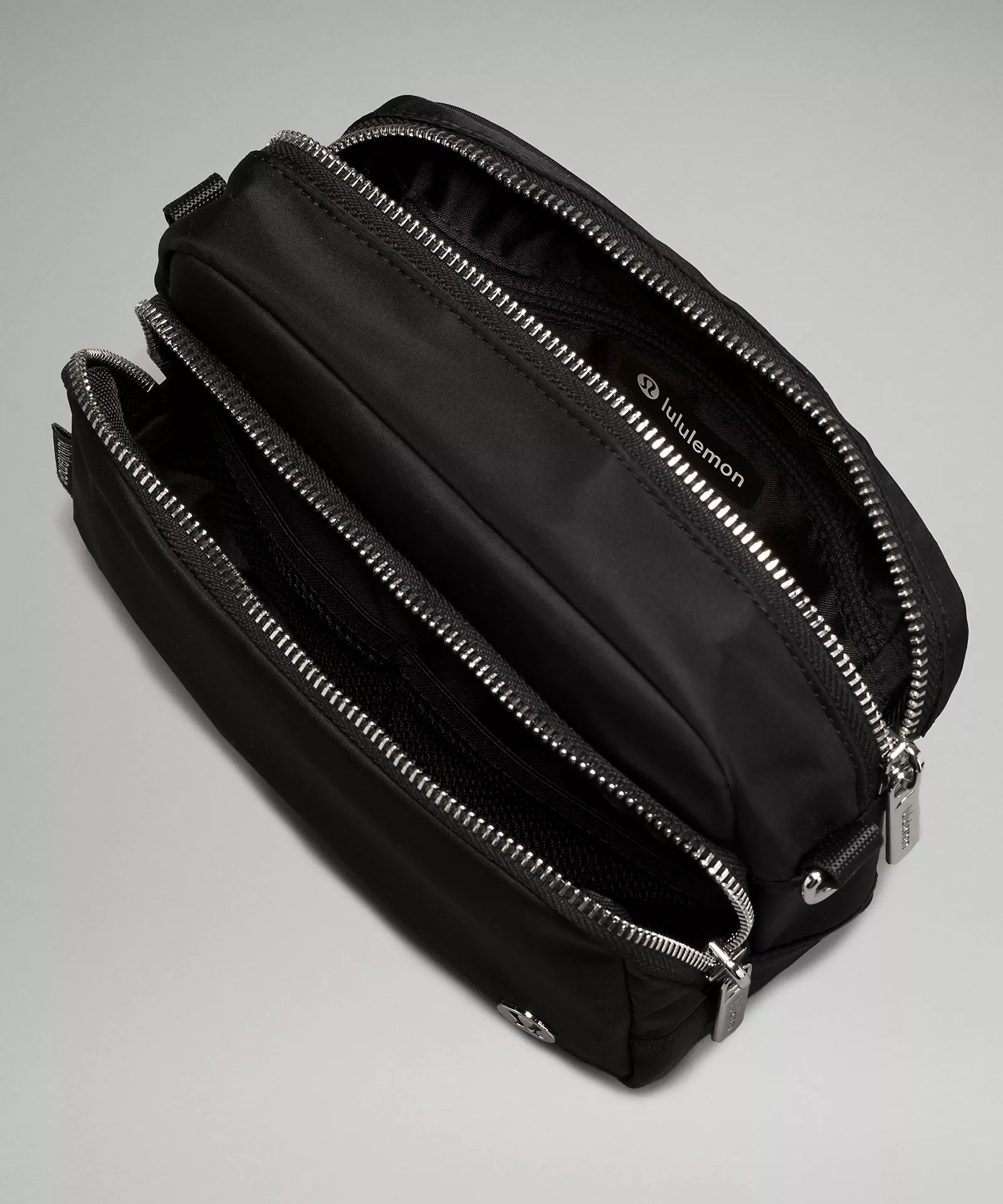 Everywhere Crossbody Bag 2L Metal Hardware | Black/Silver