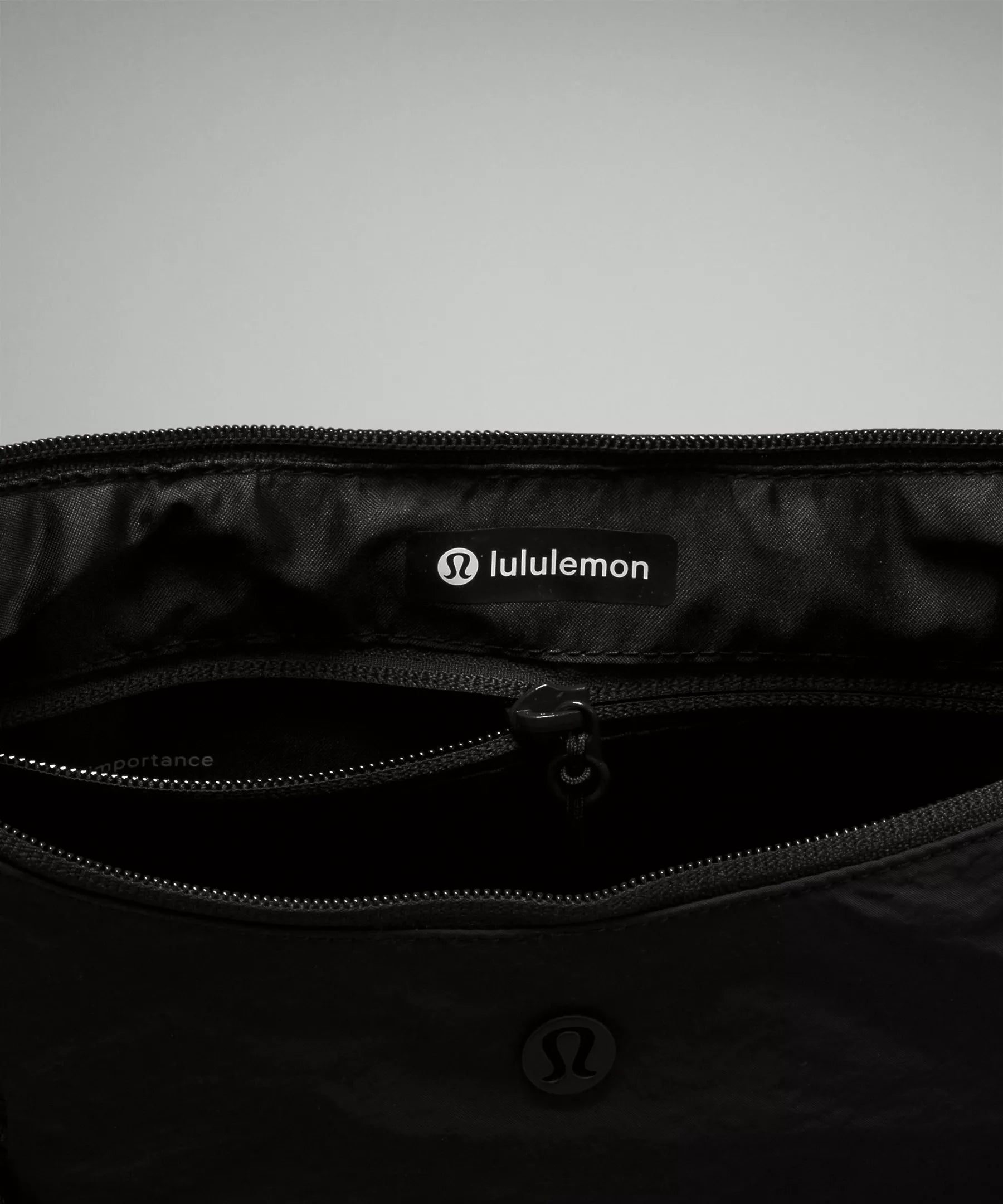 Slouchy Sling Bag 6L | Black