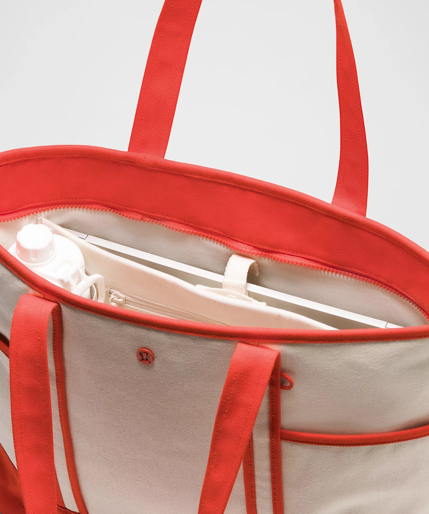 Daily Multi-Pocket Zip-Top Tote Bag 18L | Natural/Cherry Ember