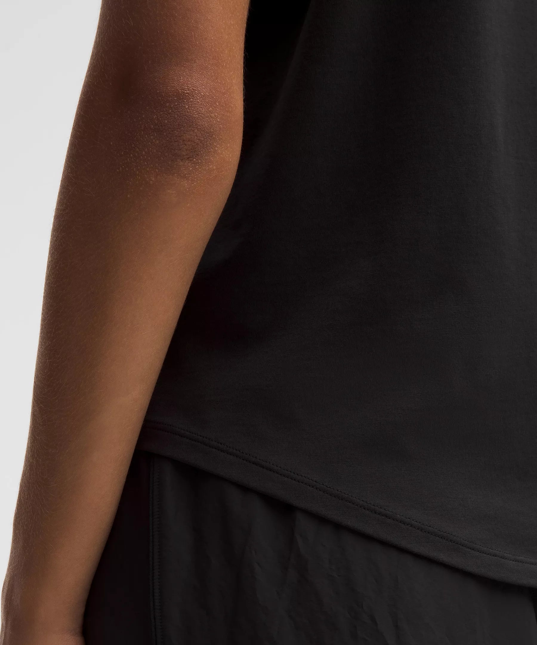 Love Crewneck T-Shirt | Black