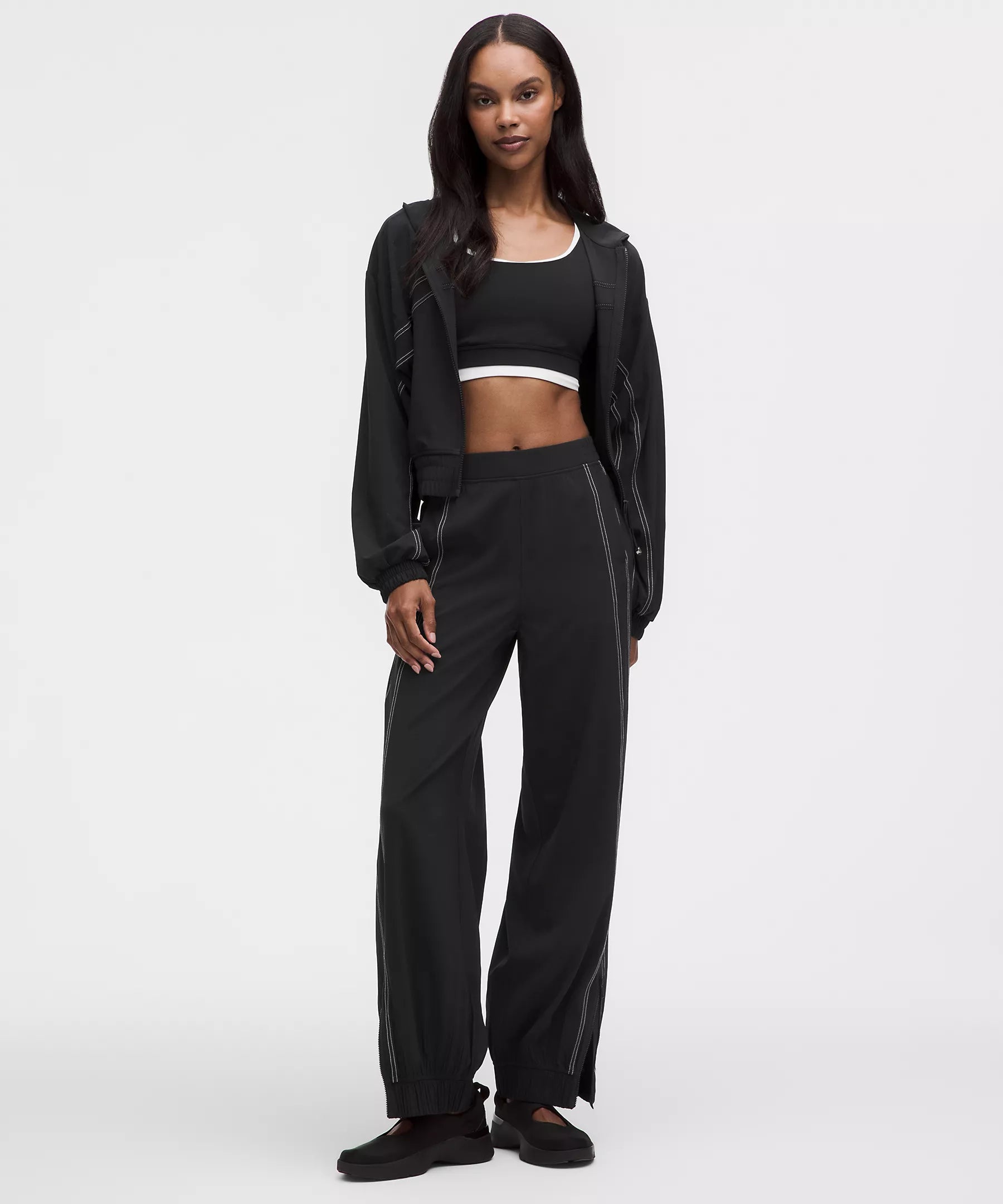 Define High-Rise Swift Jogger *Regular | Black/Light Ivory