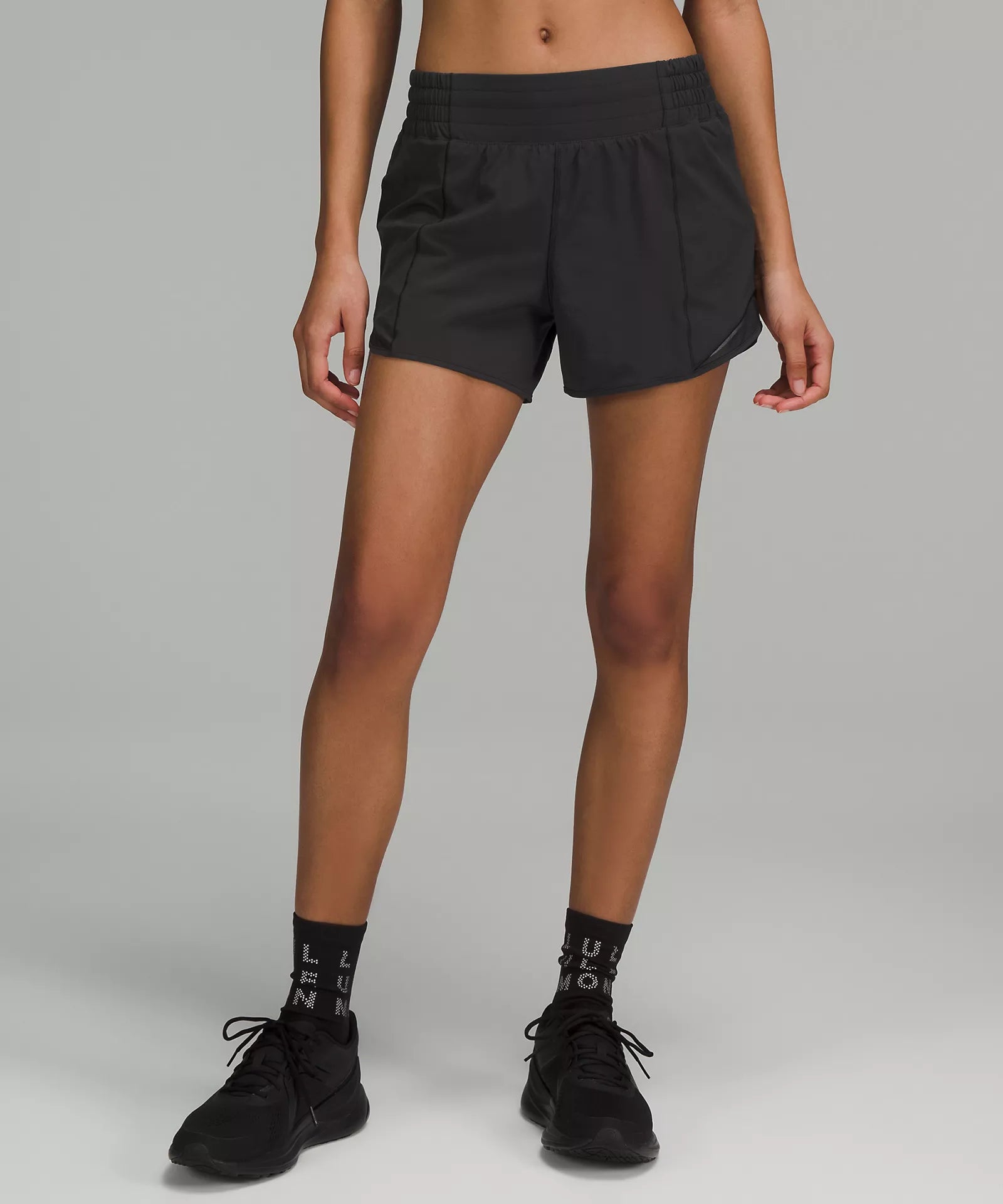 Hotty Hot High-Rise Lined Short 4" | Black