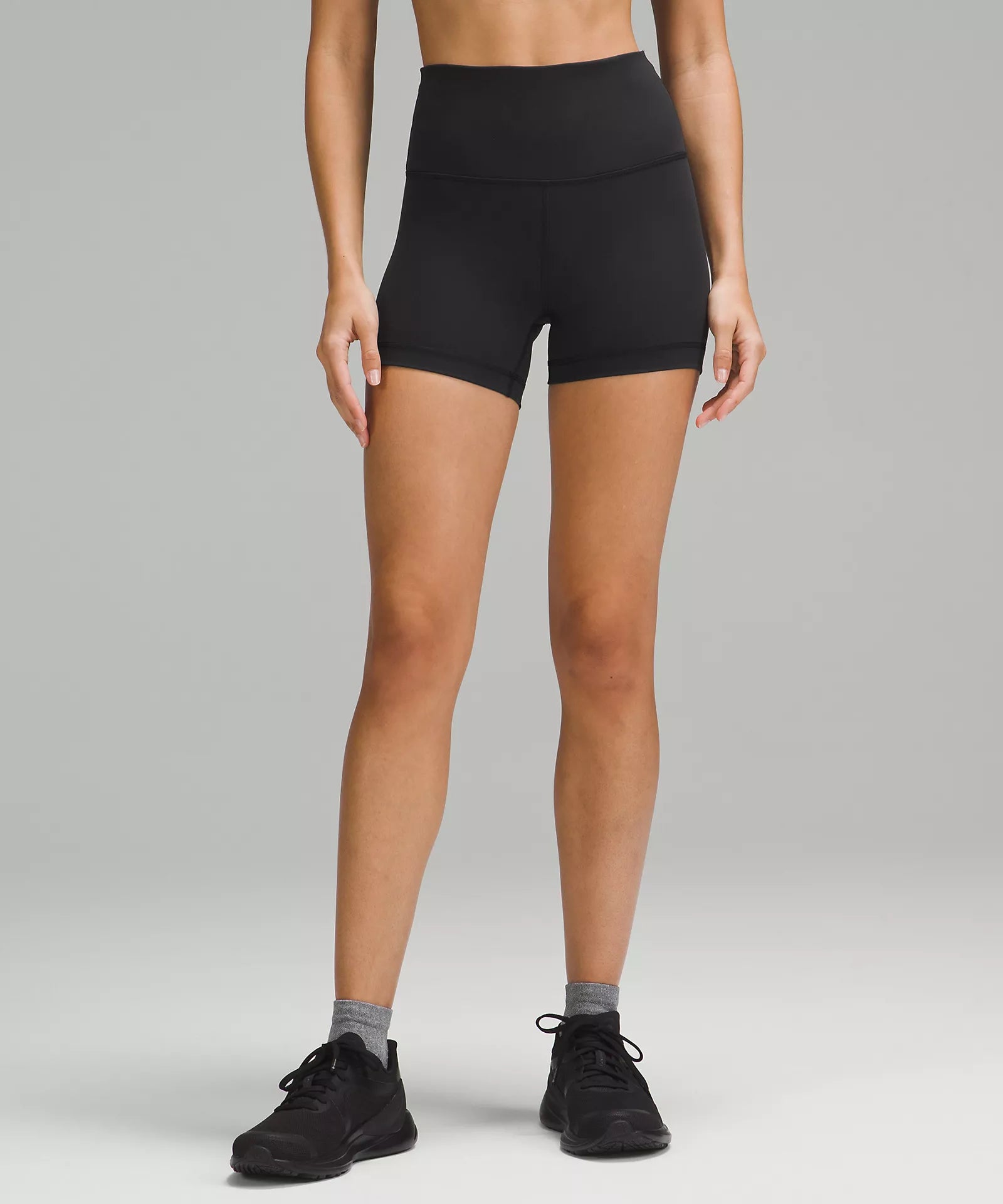 Wunder Train High-Rise Short 4" | Black