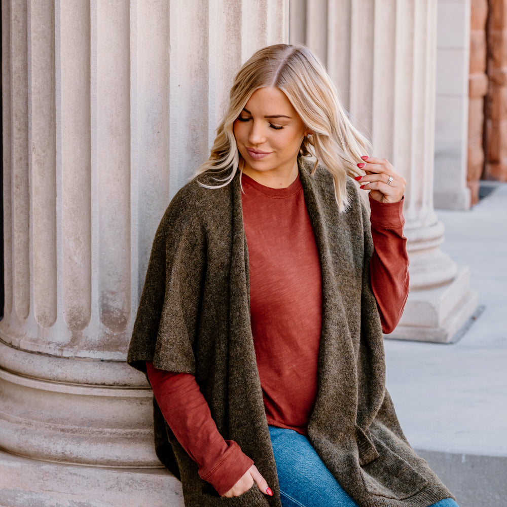 Women's Oversized Cardigan 