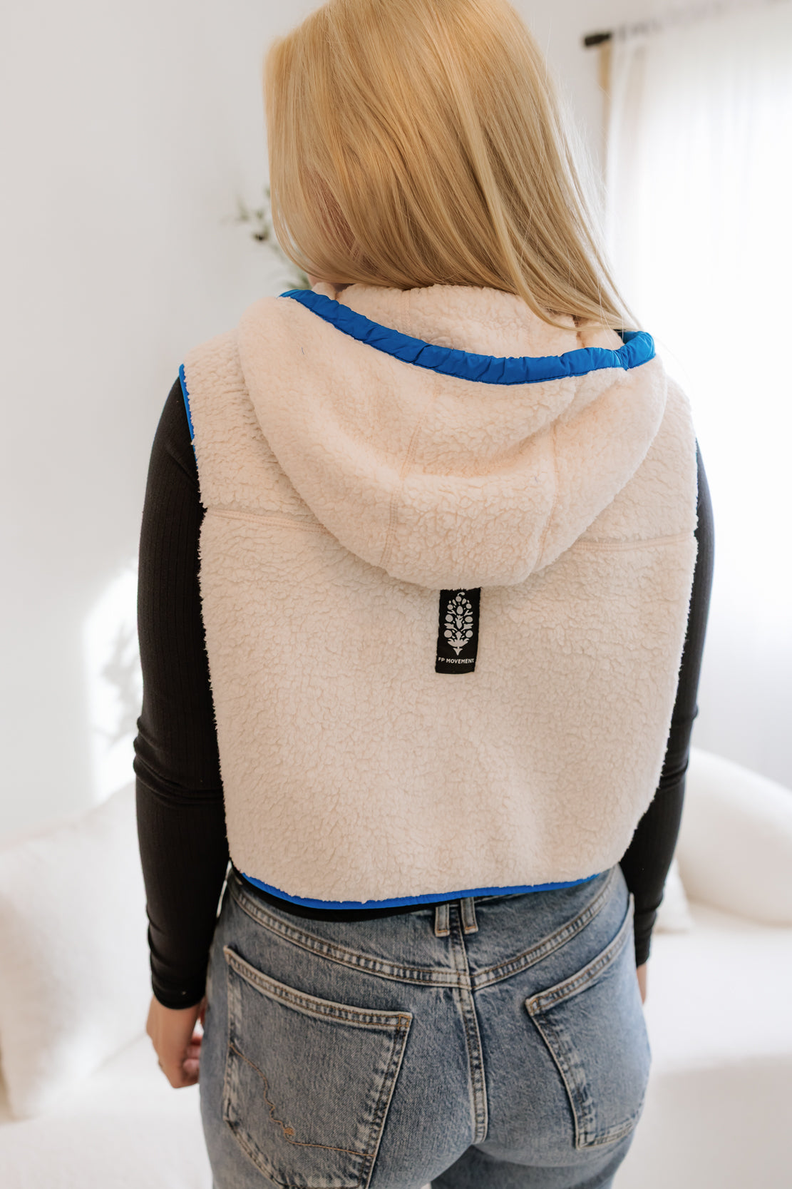 Sky High Fleece Vest | Cream W/ Powderline