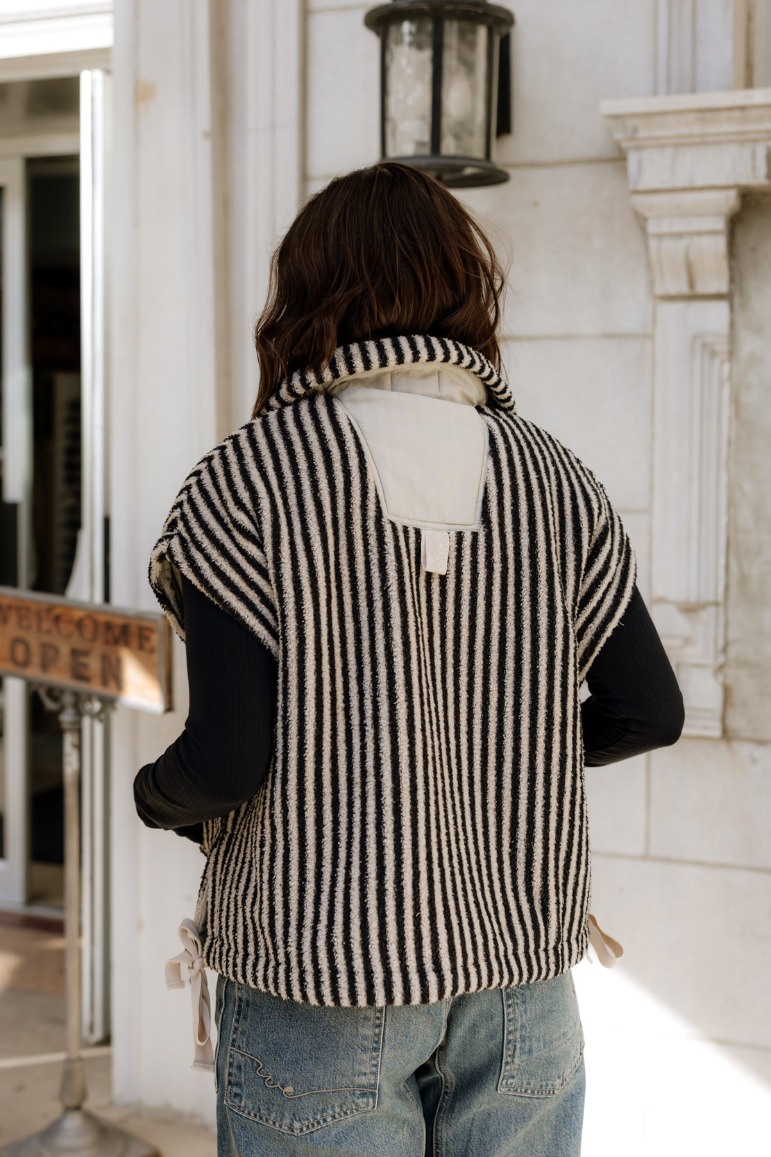 Hadley Vertical Stripe Fleece Vest | Tan/Black