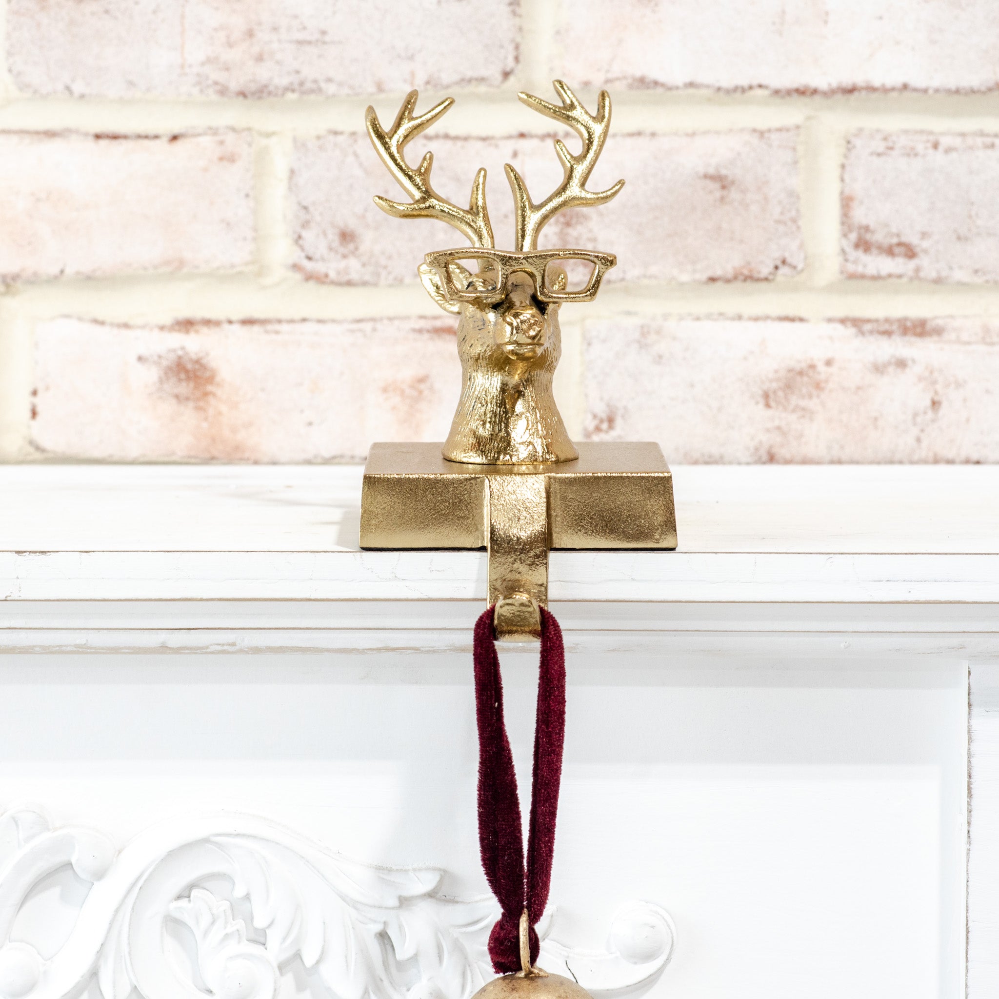 PDDH024-07 Gold Eyeglass Reindeer Stocking Holder