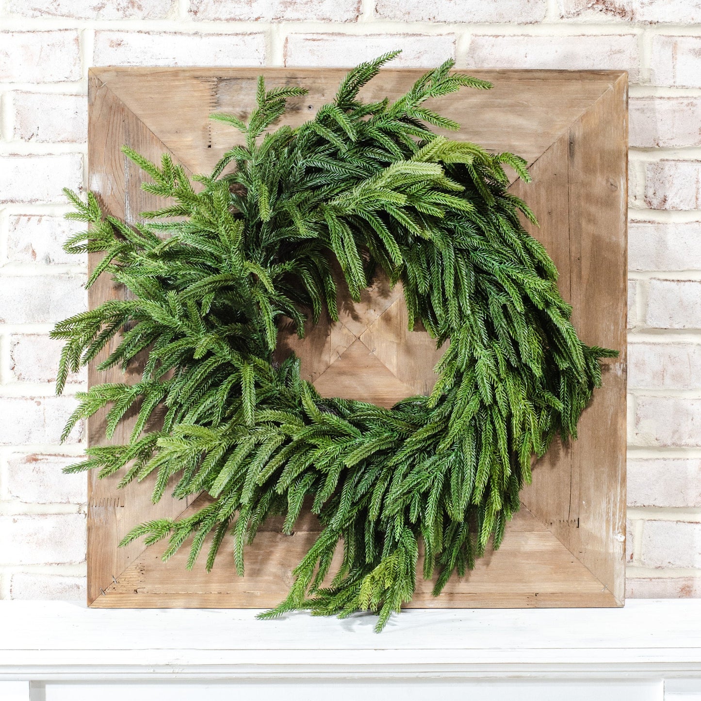 PDPW2401 24" Evergreen Wreath