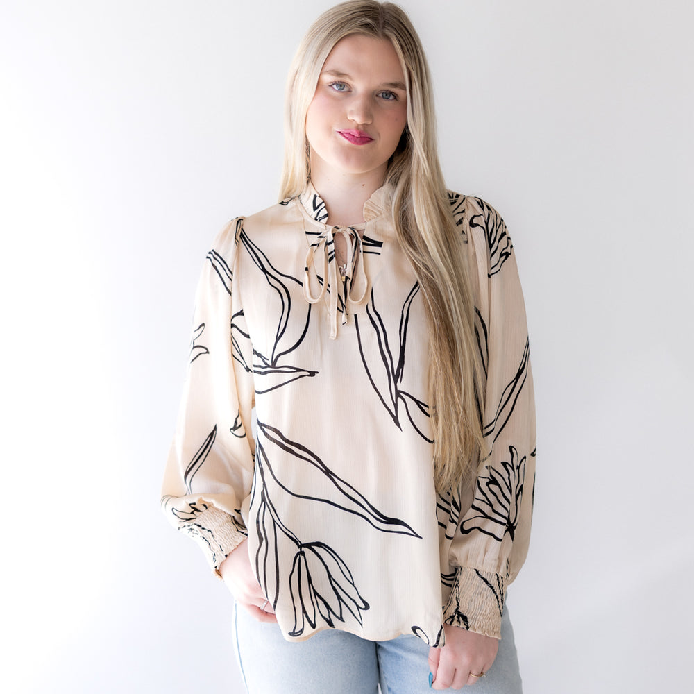 
                  
                    Women's Top
                  
                