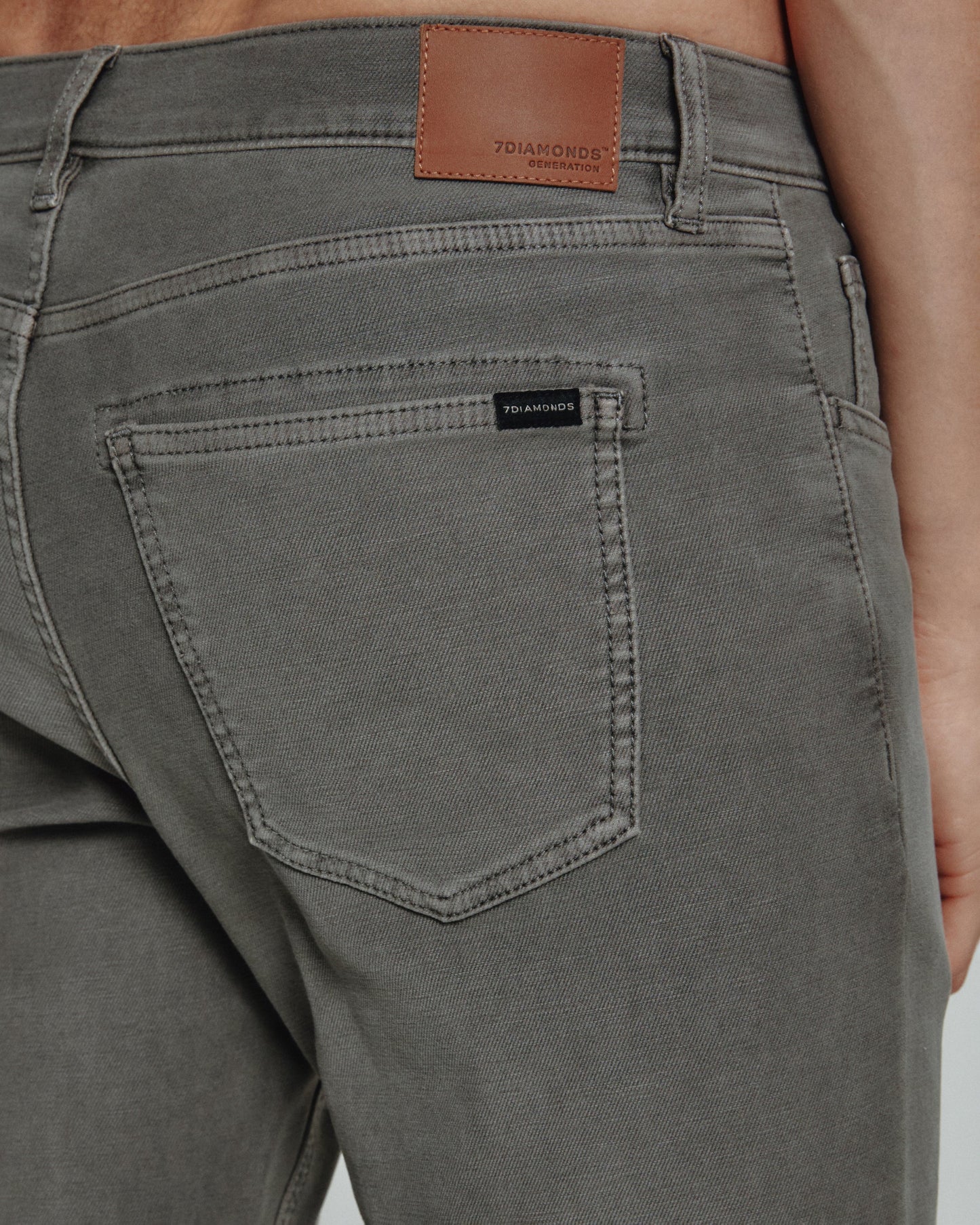 Generation 5-Pocket Pant | Iron