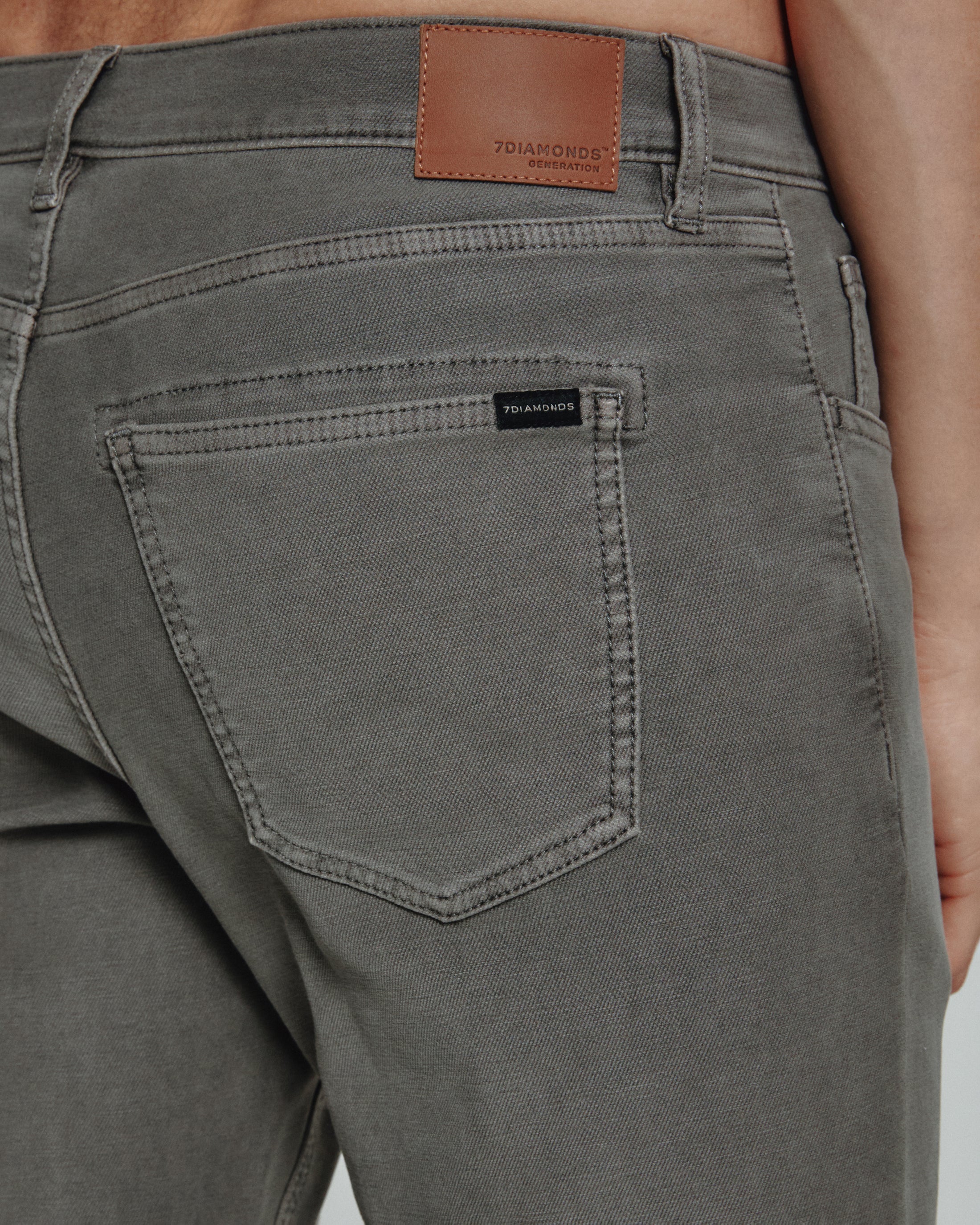 Generation 5-Pocket Pant | Iron