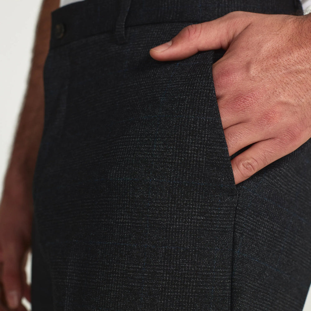 
                      
                        Idris Pant | Carbon
                      
                    