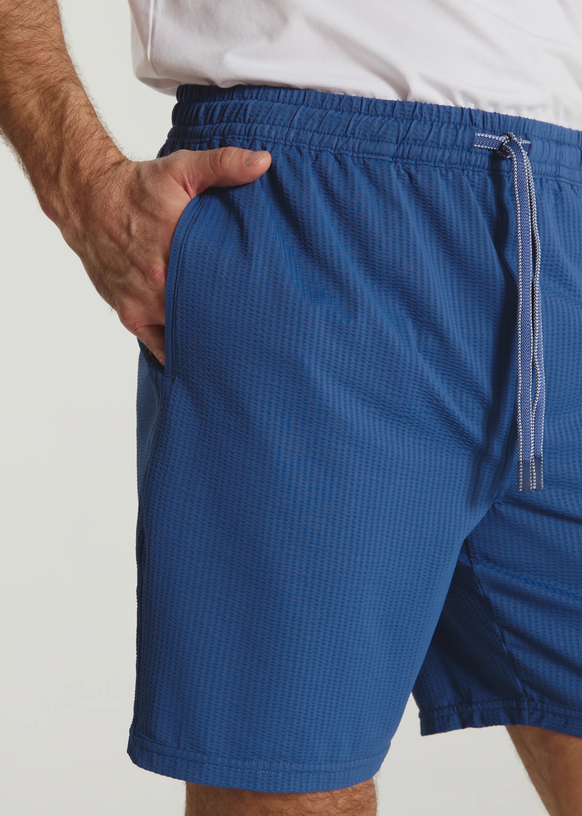 Sutherland Seersucker Stretch Swim Trunk | Island Blue