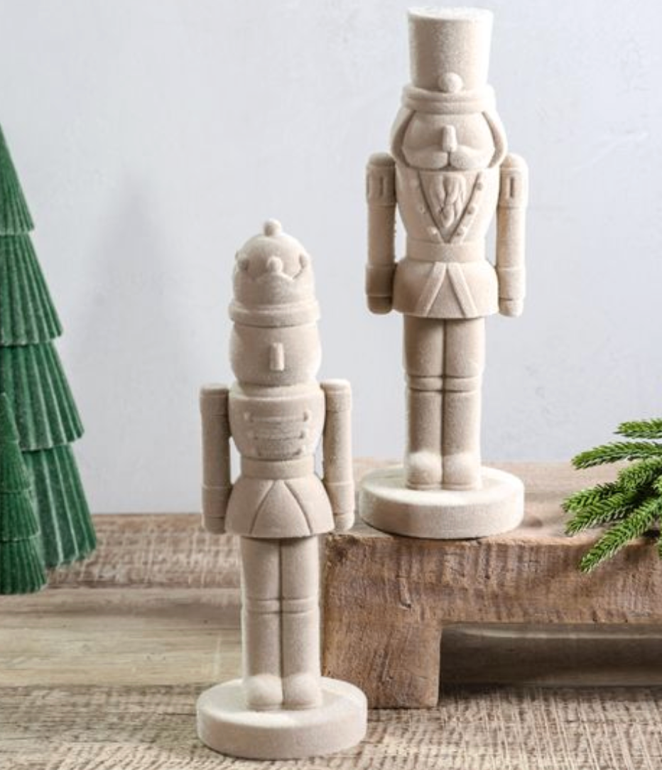 HXSP25-008 Assorted Ivory Velvet Nutcrackers