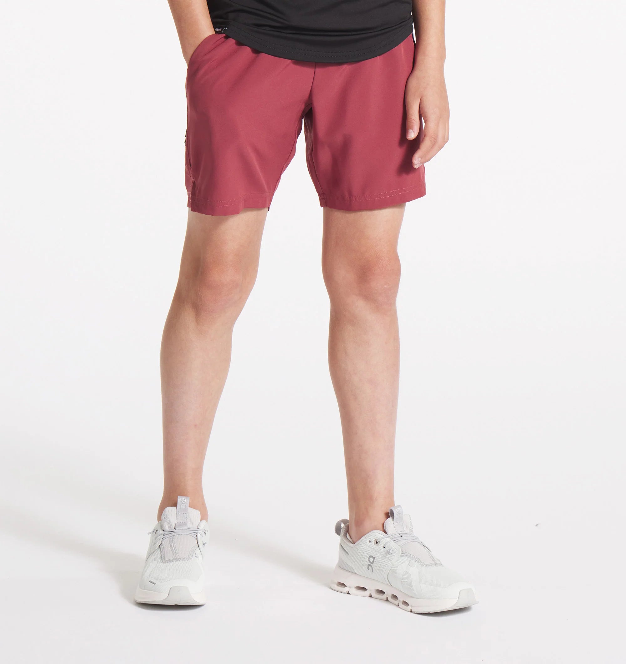 Youth UNRL Stride Short 7.5" | Red Rock