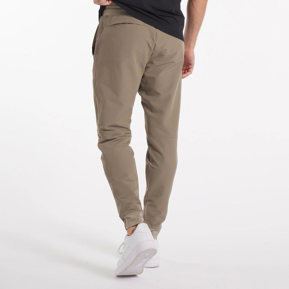 Men's UNRL Performance Pant | Taupe