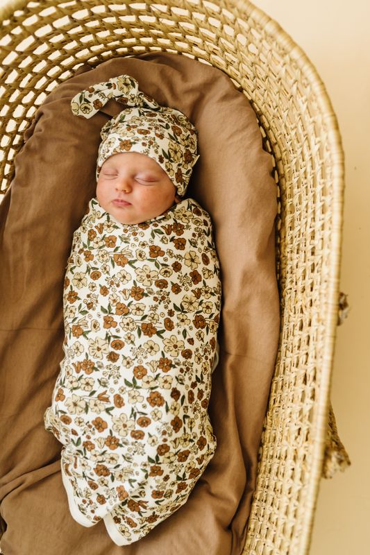 Organic Swaddle Blanket & Hat | Daffodil