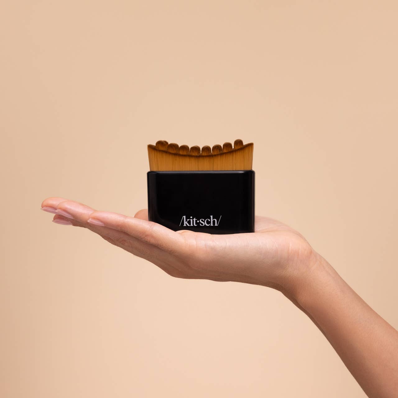 Kitsch Lymphatic Contour Face Brush | Black