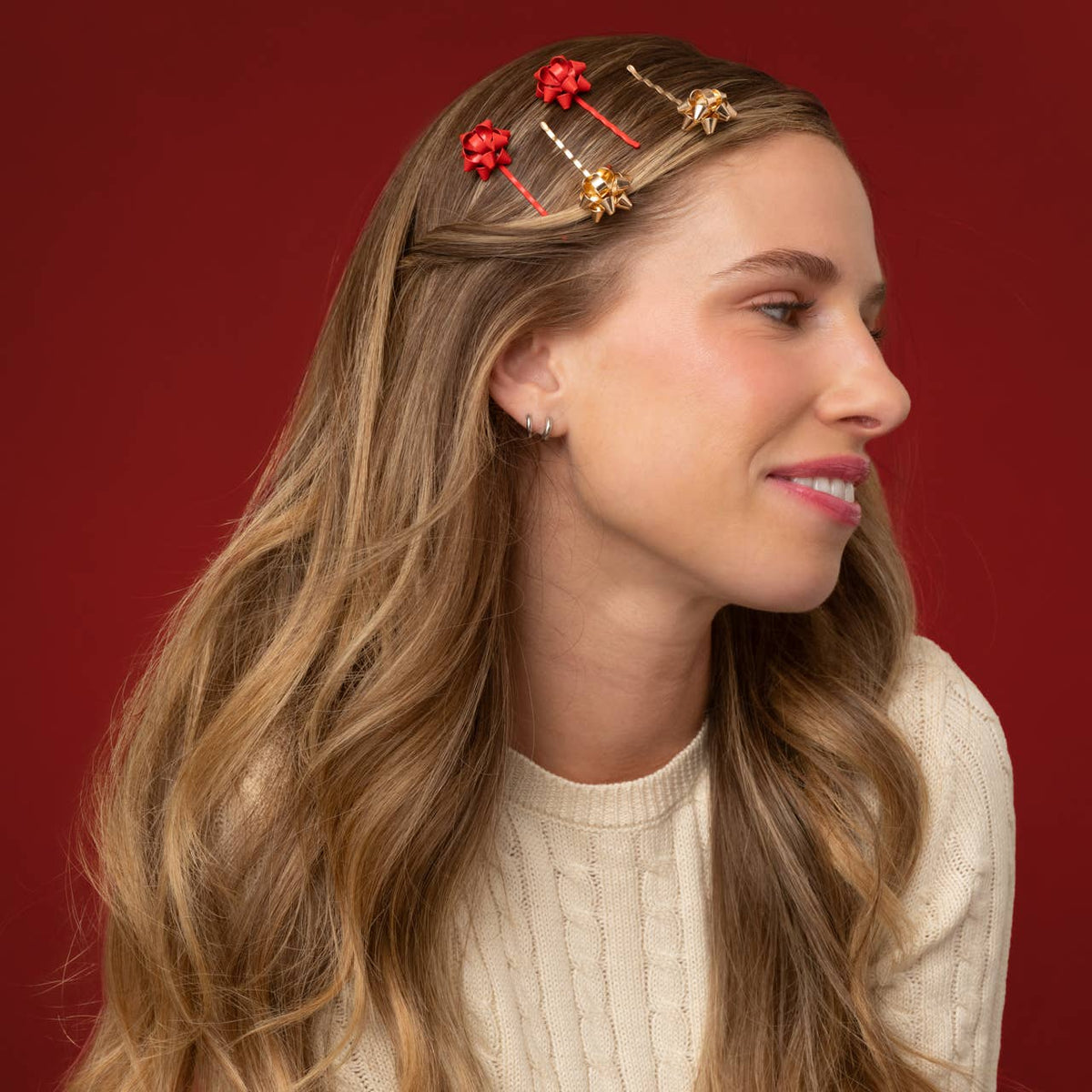 Metal Gift Bow Bobby Pins 4pc Set | Red & Gold