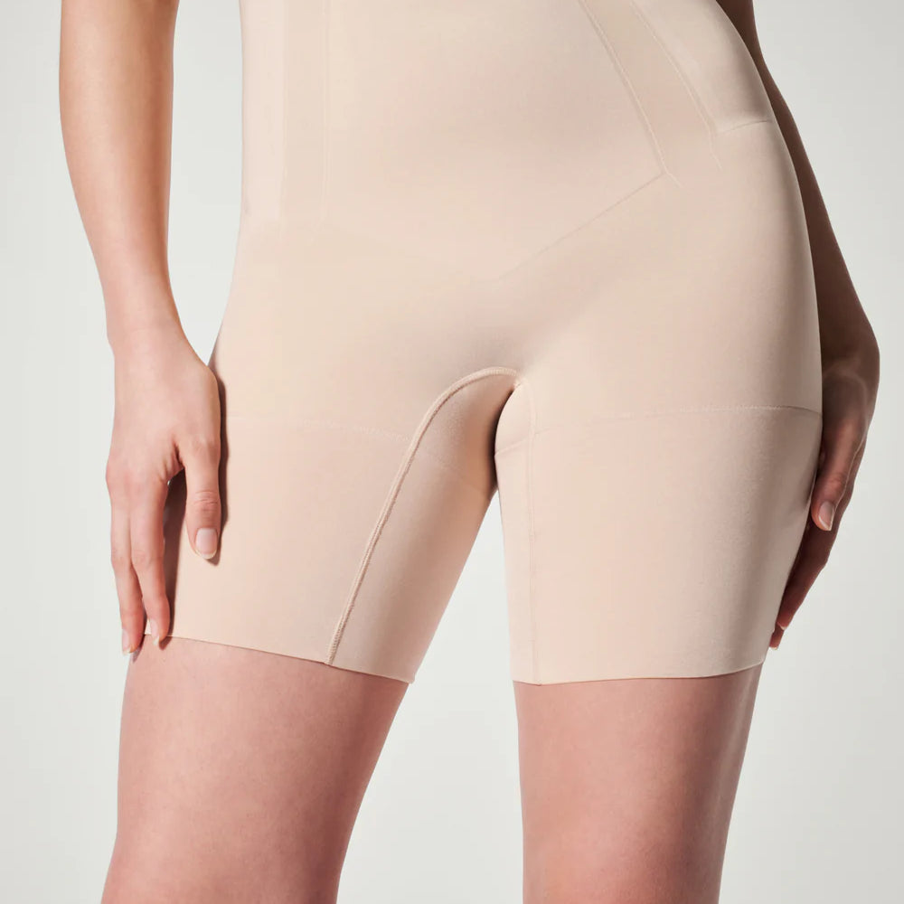 Spanx OnCore Sculpting High Waisted Mid-Thigh Short | Soft Nude