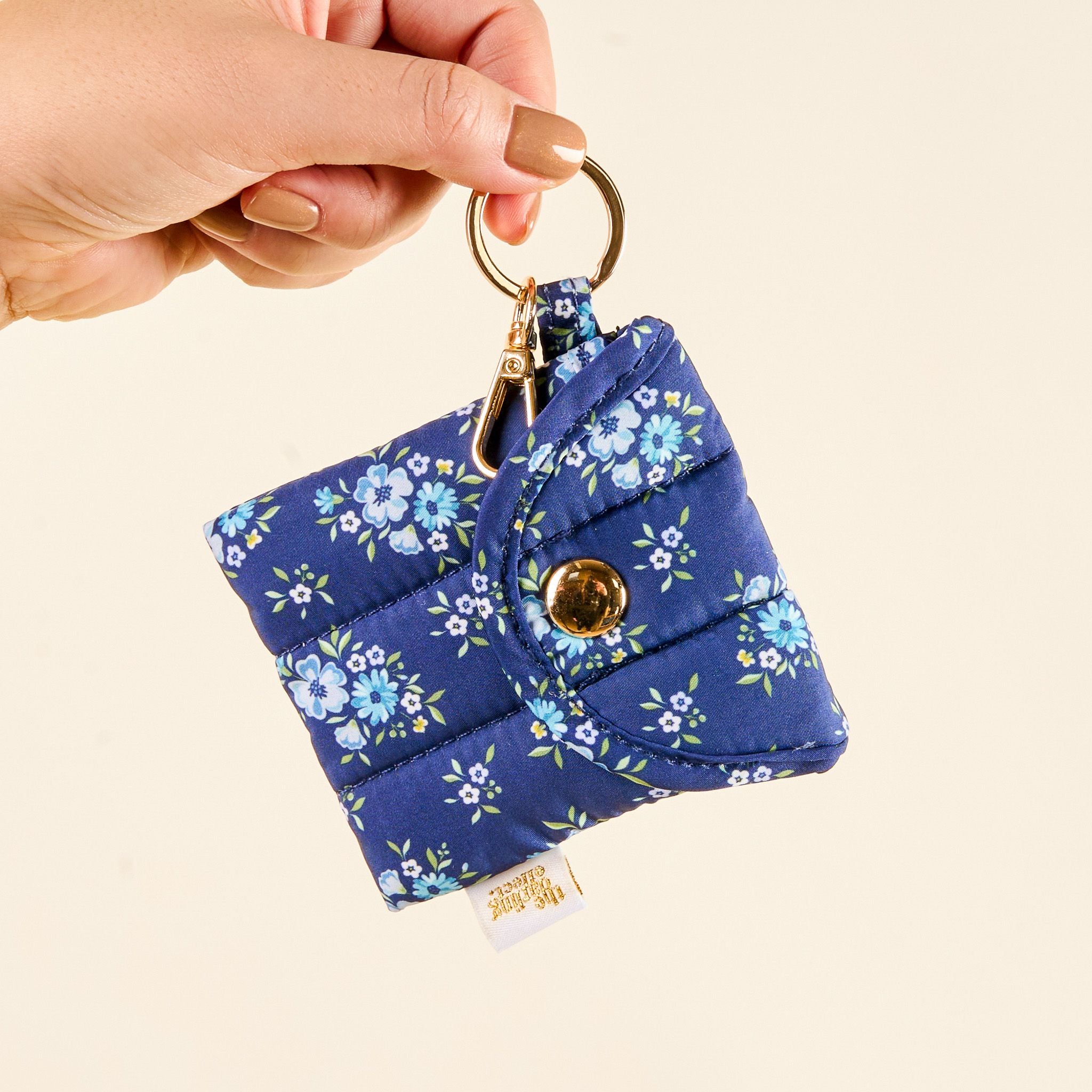 Puffy Earbud Case | Endless Daydream Navy