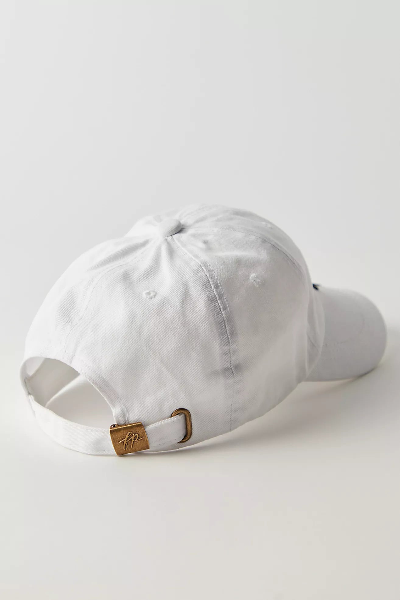 Big Buti Baseball Cap | White/Black