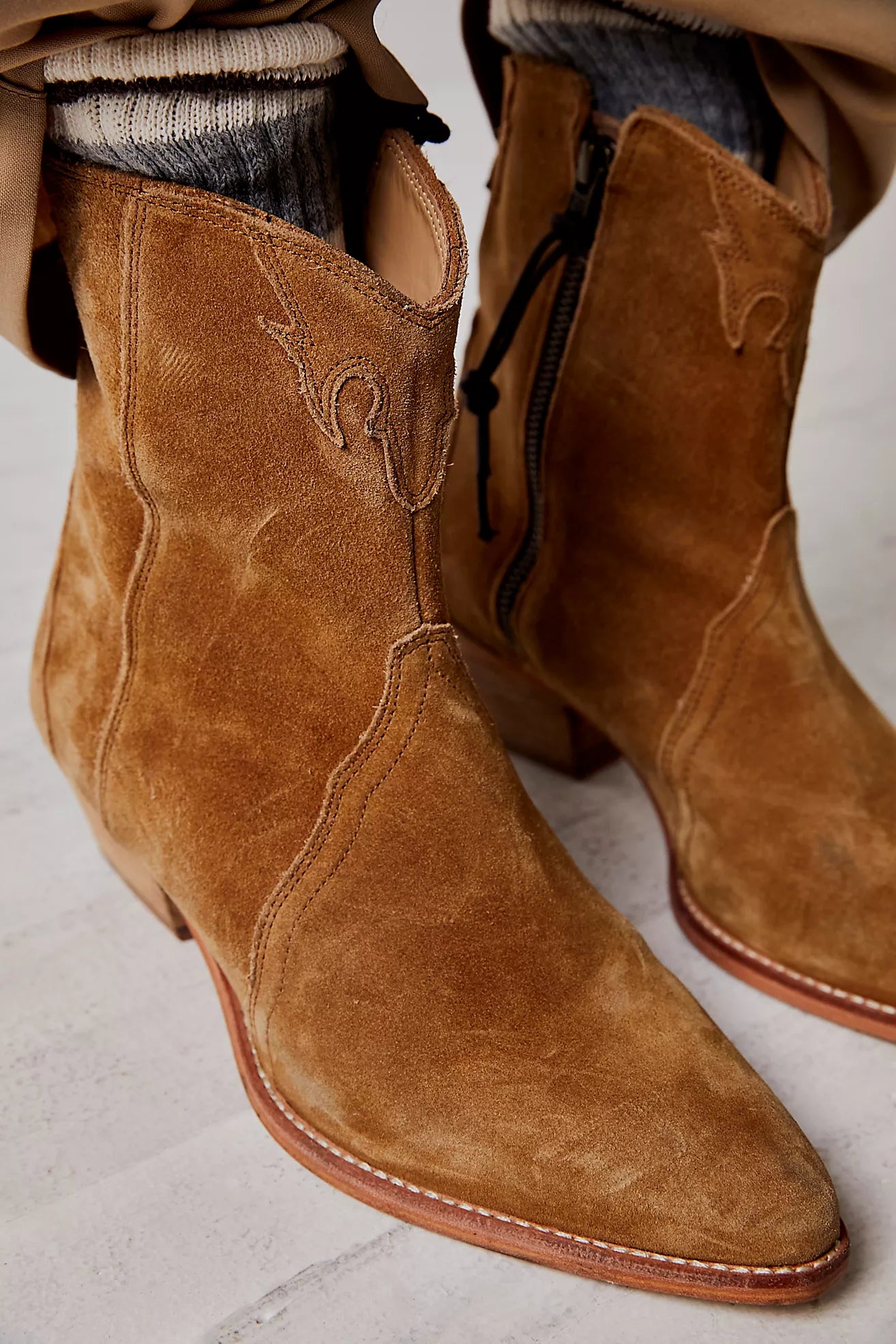 New Frontier Western Boot | Camel Suede