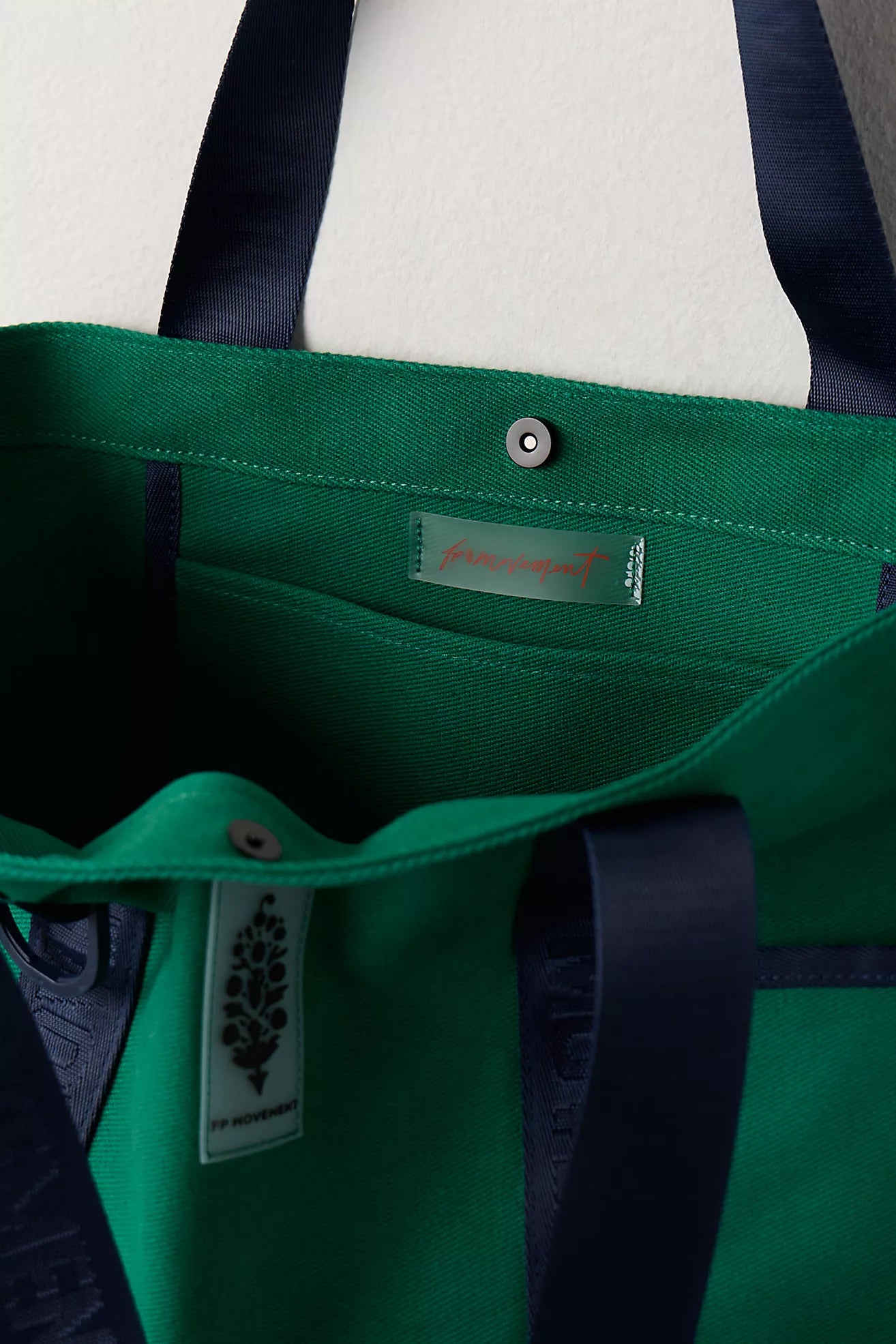 Perfect Time Tote | Green Glow/Navy