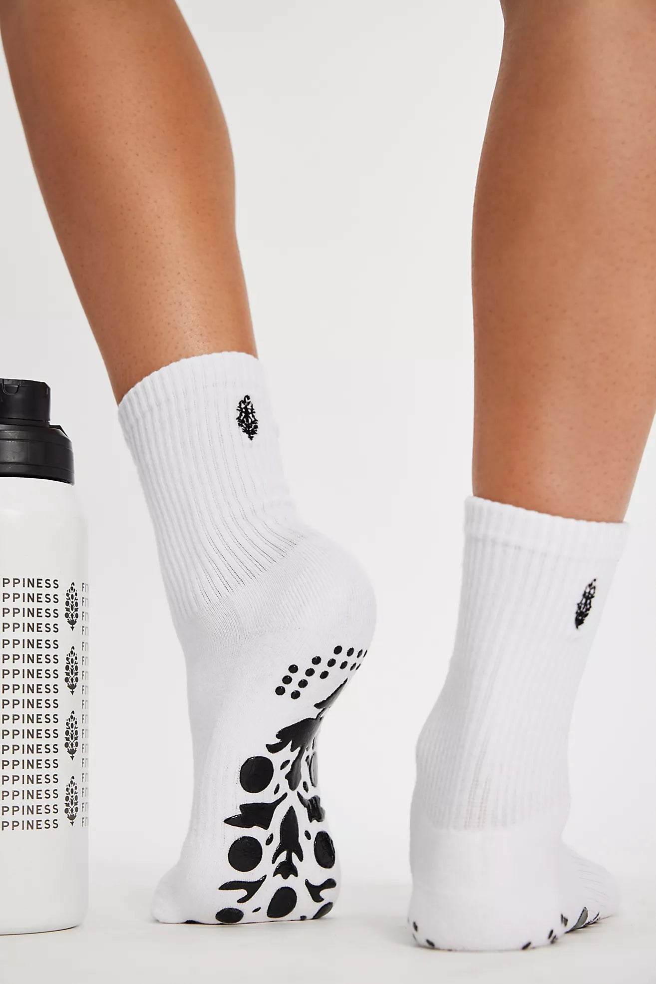 Total Buti Pilates Grip Socks | White