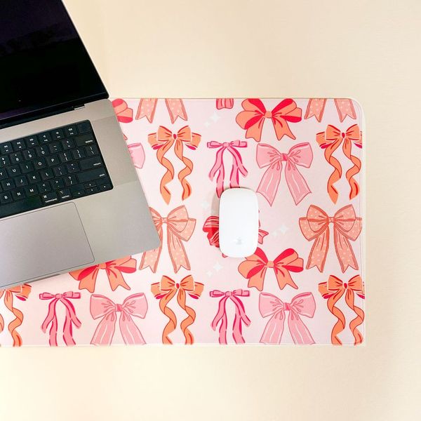 Desk Set | Blushing Bows